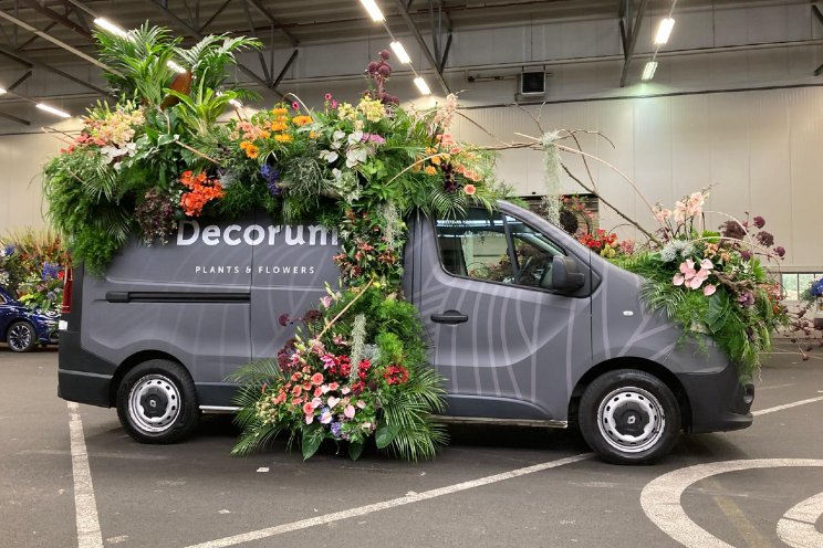 Decorum in Flower Parade